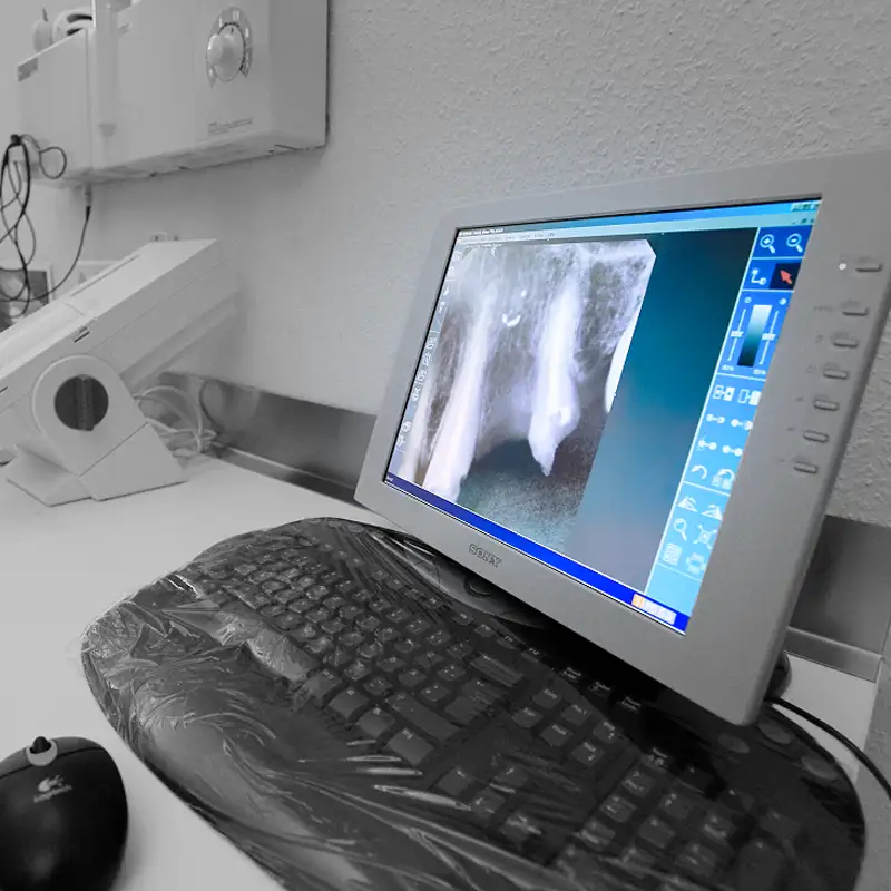 Digitales Röntgen: Zahnarztpraxis DENTAL CORNER